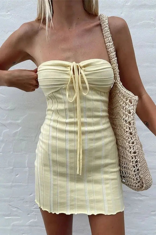 Berlleni - Strapless Knit Mini Dress
